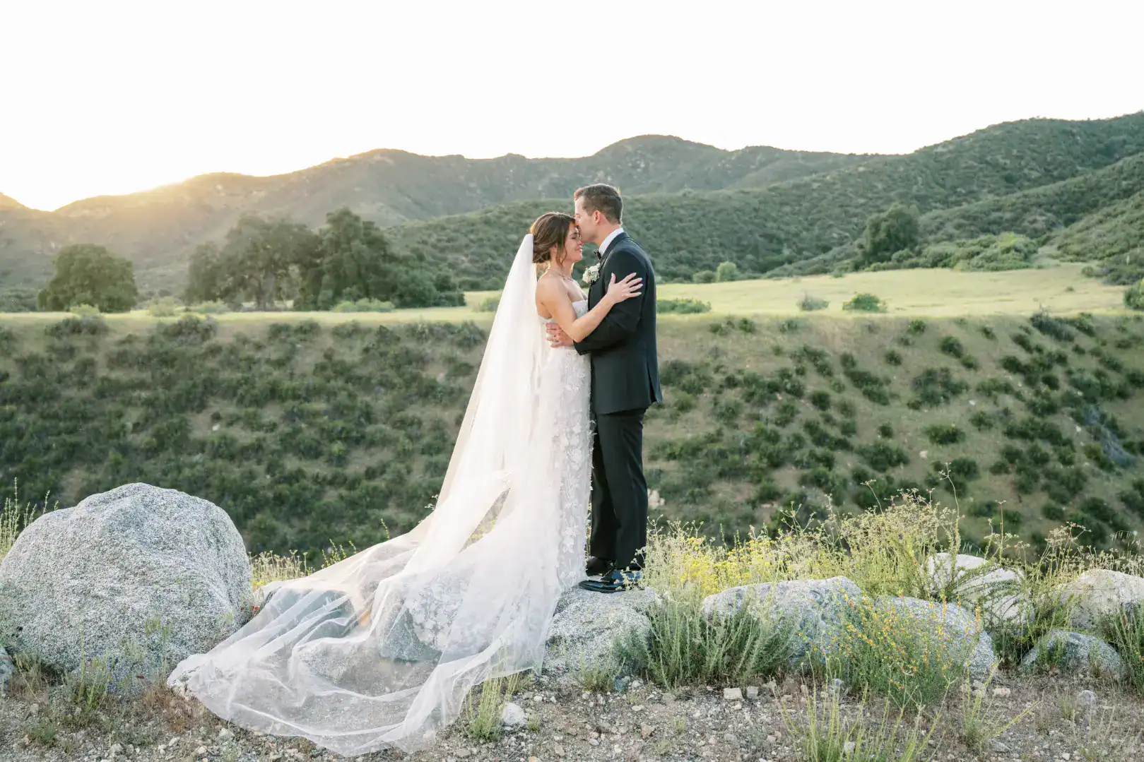 gorgeous black and white themed wedding at serendipity garden weddings gorgeous black and white themed wedding at serendipity garden weddings